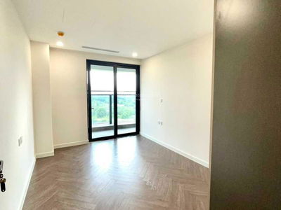 Sunshine Diamond River, Vietnam Sunshine Diamond River, Vietnam