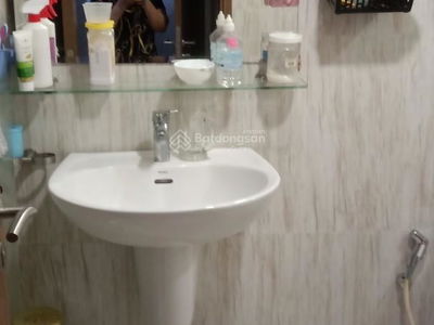 The Golden Star, Vietnam The Golden Star, Vietnam