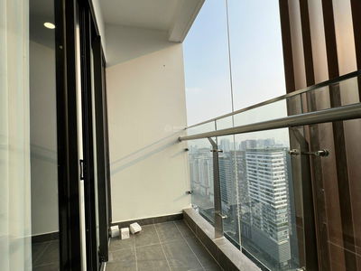 The Golden Palm Lê Văn Lương, Vietnam The Golden Palm Lê Văn Lương, Vietnam