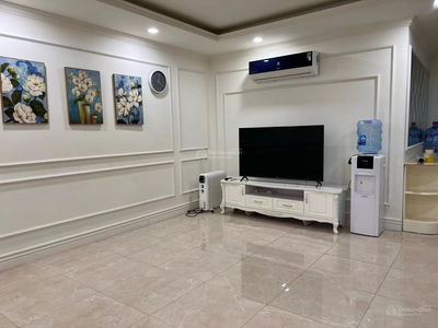 D’. Le Roi Soleil, Vietnam D’. Le Roi Soleil, Vietnam