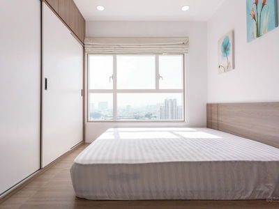 Sunrise City, Vietnam Sunrise City, Vietnam