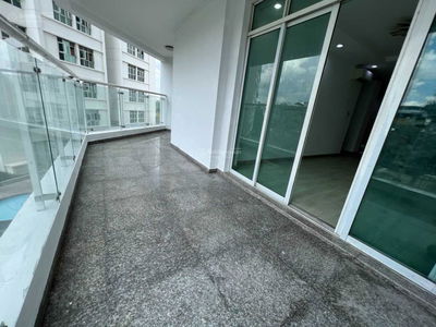 Hoang Anh Thanh Binh, Vietnam Hoang Anh Thanh Binh, Vietnam