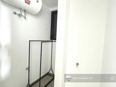 The River Thủ Thiêm, Vietnam  The River Thủ Thiêm, Vietnam