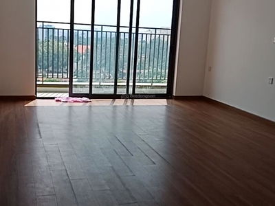 The East Gate, Vietnam The East Gate, Vietnam