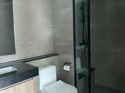 De La Sol, Vietnam  De La Sol, Vietnam