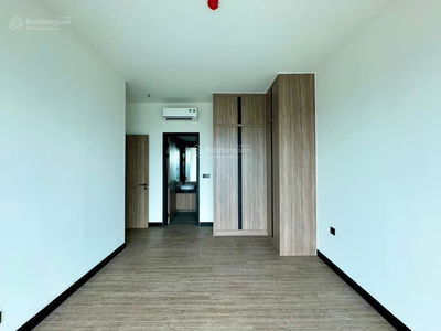 De La Sol, Vietnam  De La Sol, Vietnam