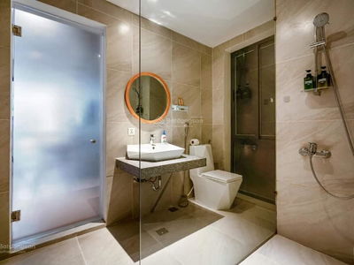 Hoang Van Thu Street, Vietnam Hoang Van Thu Street, Vietnam