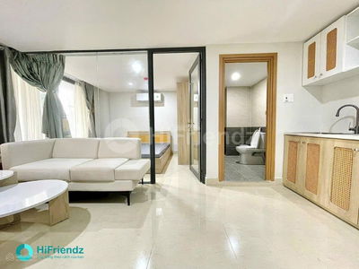 Hoang Van Thu Street, Vietnam Hoang Van Thu Street, Vietnam