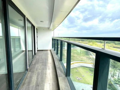 Sunshine Diamond River, Vietnam Sunshine Diamond River, Vietnam