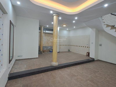 Gehäuse In Hanoi, Vietnam Gehäuse In Hanoi, Vietnam