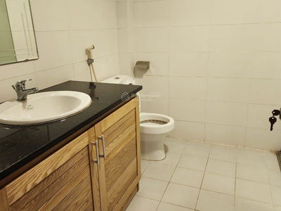 Housing in Hanoi, Vietnam Housing in Hanoi, Vietnam