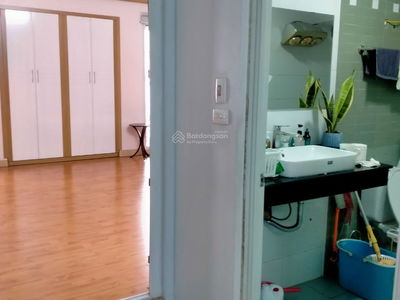 Housing in Hanoi, Vietnam Housing in Hanoi, Vietnam