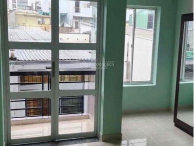 Gehäuse In Ho Chi Minh City, Vietnam Gehäuse In Ho Chi Minh City, Vietnam