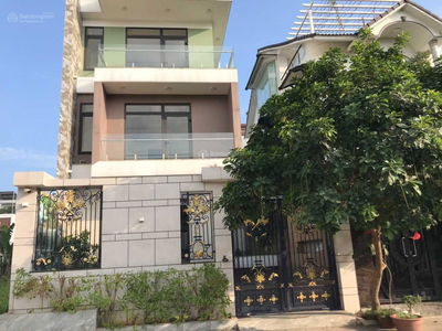 Gehäuse In Nha Be, Vietnam Gehäuse In Nha Be, Vietnam