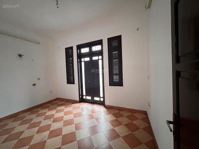 Gehäuse In Hanoi, Vietnam Gehäuse In Hanoi, Vietnam