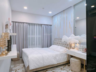 Sunrise City, Vietnam  Sunrise City, Vietnam