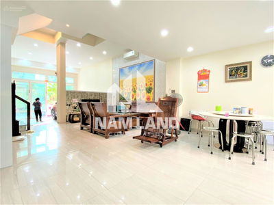 Gehäuse In Nha Be, Vietnam Gehäuse In Nha Be, Vietnam