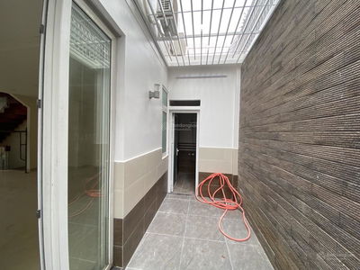 Gehäuse In Nha Be, Vietnam Gehäuse In Nha Be, Vietnam