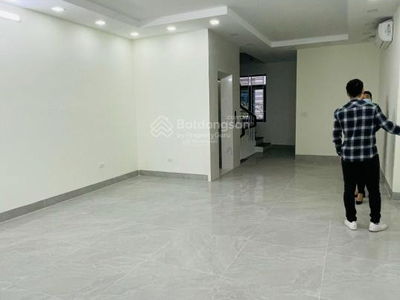 Жилье в Hanoi, Vietnam Жилье в Hanoi, Vietnam