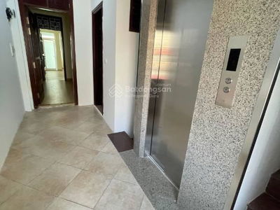 Gehäuse In Ha GJong, Vietnam Gehäuse In Ha GJong, Vietnam