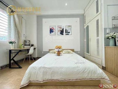 Hoang Van Thu Street, Vietnam Hoang Van Thu Street, Vietnam