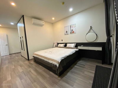 The Monarchy, Vietnam  The Monarchy, Vietnam