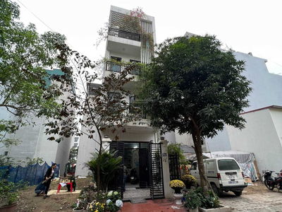 Gehäuse In Ha GJong, Vietnam Gehäuse In Ha GJong, Vietnam