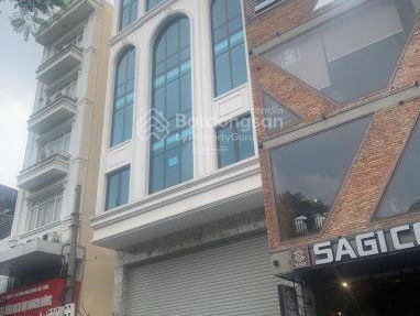 Gehäuse In Hanoi, Vietnam Gehäuse In Hanoi, Vietnam