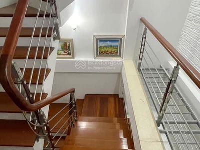 Gehäuse In Hanoi, Vietnam Gehäuse In Hanoi, Vietnam