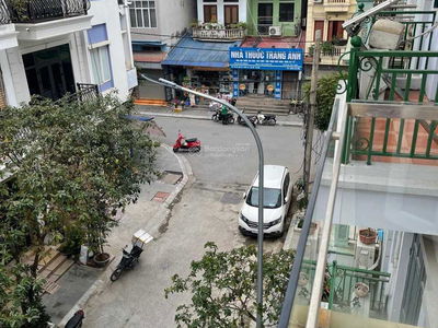 Gehäuse In Hanoi, Vietnam Gehäuse In Hanoi, Vietnam