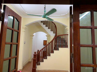 Gehäuse In Ha GJong, Vietnam Gehäuse In Ha GJong, Vietnam