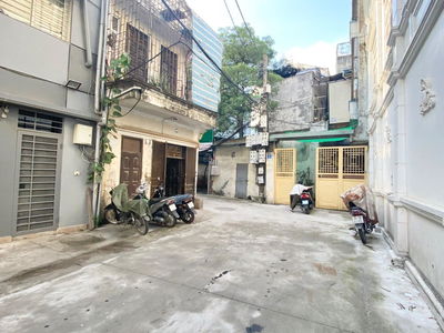 Housing in Hanoi, Vietnam Housing in Hanoi, Vietnam