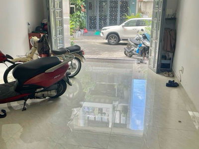 Gehäuse In Nha Be, Vietnam Gehäuse In Nha Be, Vietnam