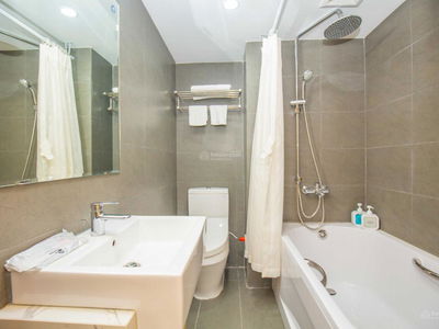 Linh Lang Street, Vietnam Linh Lang Street, Vietnam