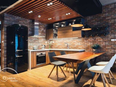 D'. Le Roi Soleil, Vietnam D'. Le Roi Soleil, Vietnam