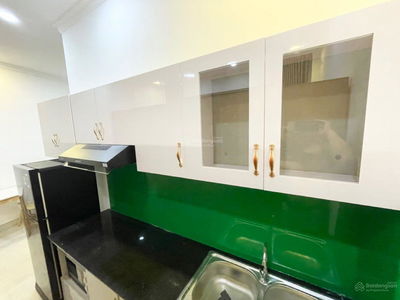 Nguyen Kiem Street, Vietnam Nguyen Kiem Street, Vietnam