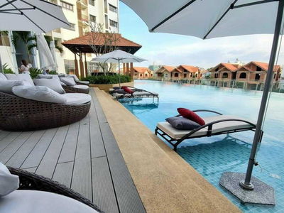 Topaz Twins, Vietnam Topaz Twins, Vietnam