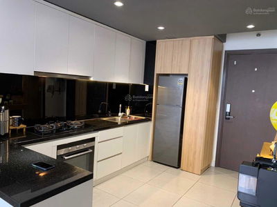 Au Co Tower, Vietnam Au Co Tower, Vietnam